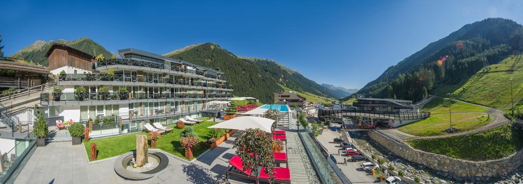 Fliana 4 Hotell